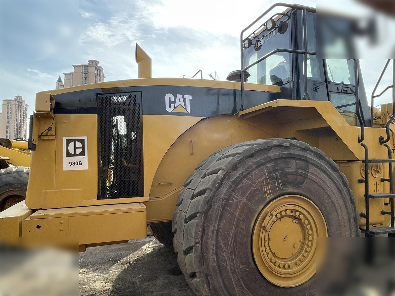 CATERPILLAR 980G - Fadrom me goma: foto 2 CATERPILLAR 980G - Fadrom me goma: foto 2