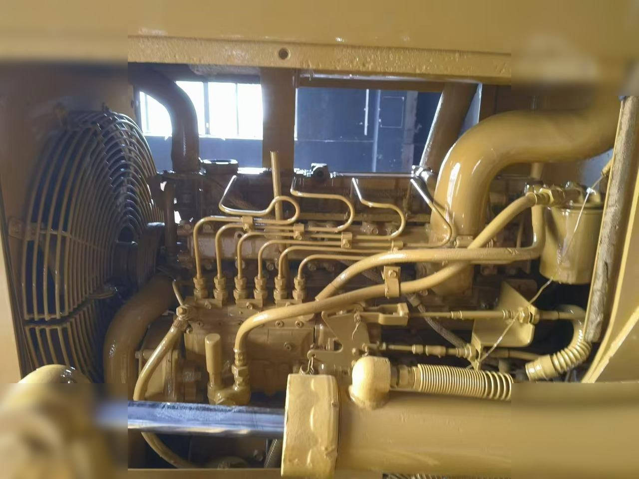 Buldozer CATERPILLAR D4C: foto 6