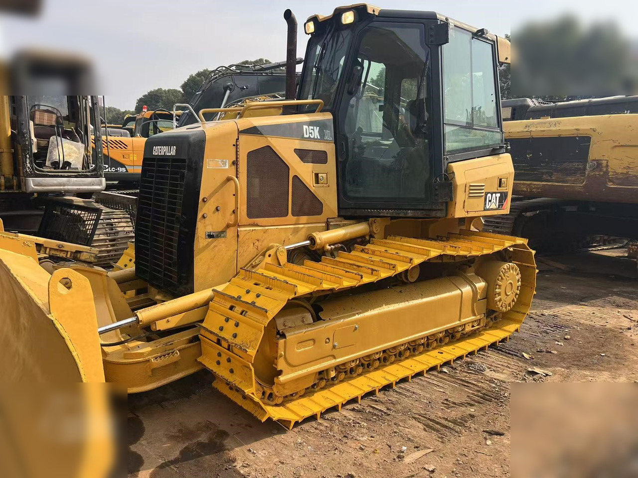 CATERPILLAR D5K XL - Buldozer: foto 4 CATERPILLAR D5K XL - Buldozer: foto 4