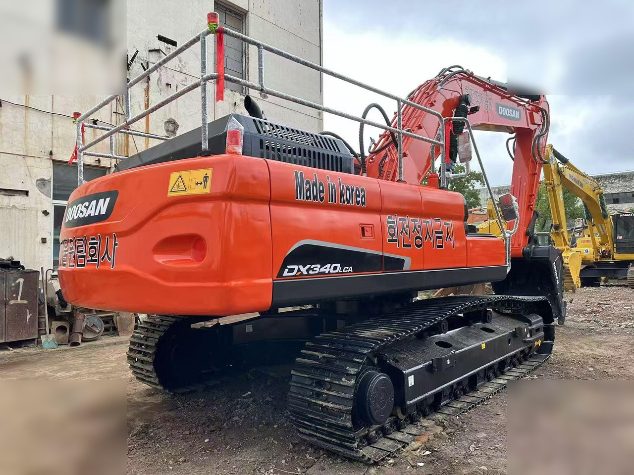 DOOSAN DX340 LC - Ekskavator me zinxhirë: foto 3 DOOSAN DX340 LC - Ekskavator me zinxhirë: foto 3