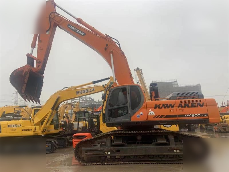 DOOSAN DX500 LCA - Ekskavator me zinxhirë: foto 3 DOOSAN DX500 LCA - Ekskavator me zinxhirë: foto 3