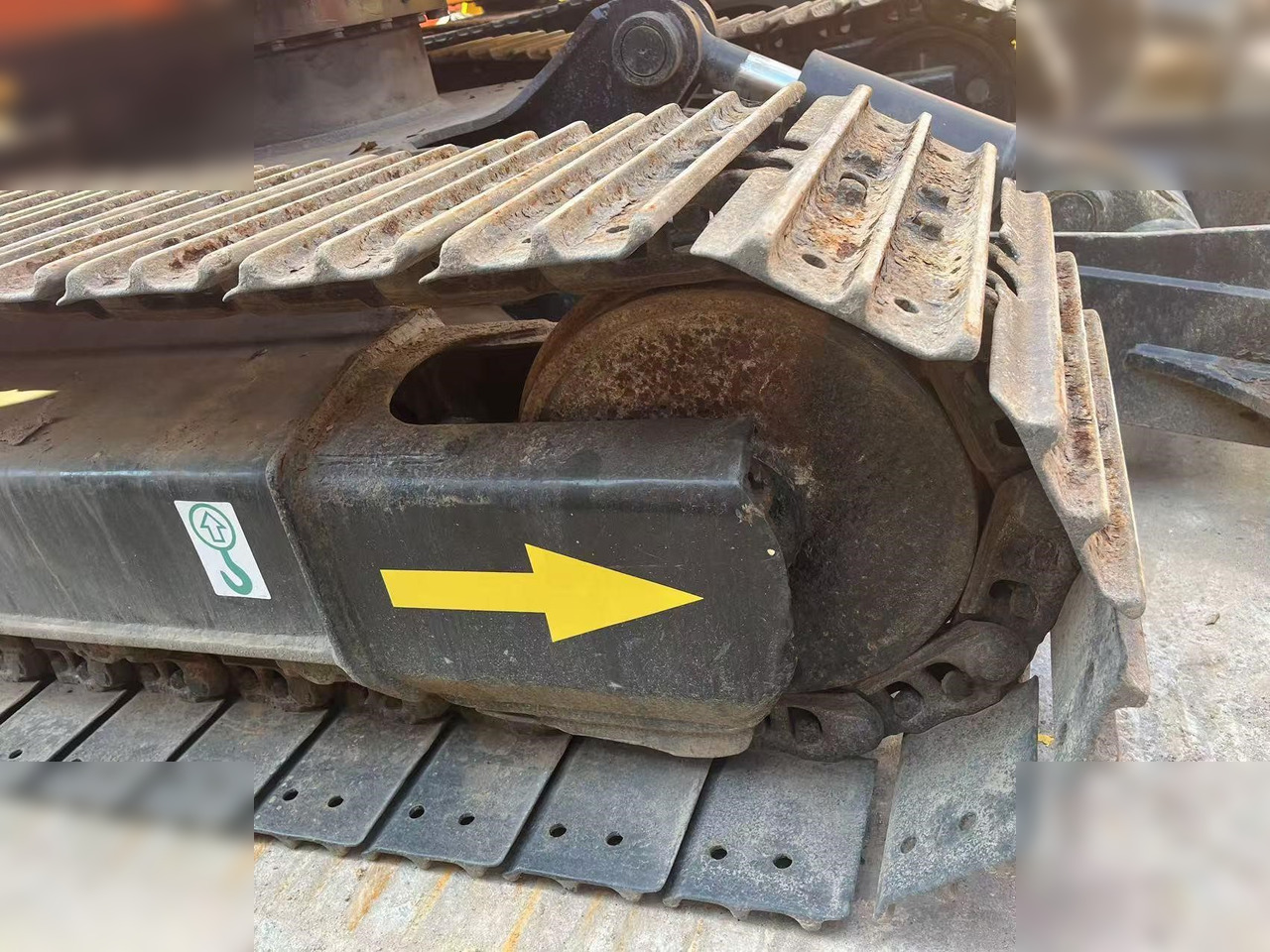 HITACHI EX60-5 - Ekskavator me zinxhirë: foto 4 HITACHI EX60-5 - Ekskavator me zinxhirë: foto 4