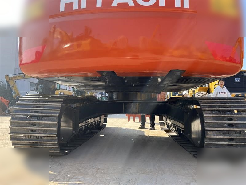 HITACHI ZX120 - Ekskavator me zinxhirë: foto 5 HITACHI ZX120 - Ekskavator me zinxhirë: foto 5