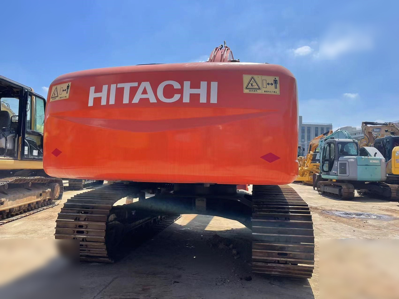 HITACHI ZX200-3G - Ekskavator me zinxhirë: foto 4 HITACHI ZX200-3G - Ekskavator me zinxhirë: foto 4