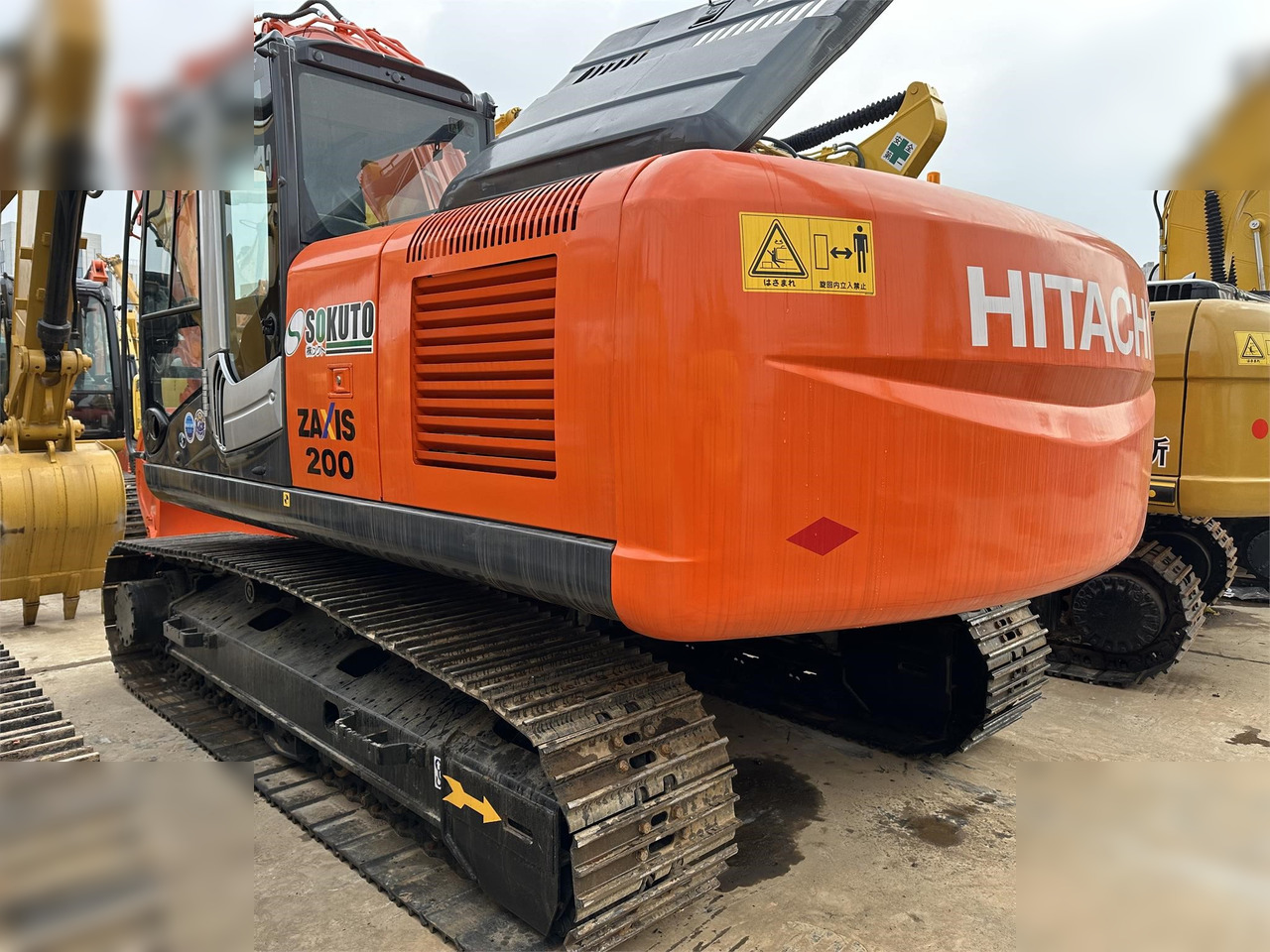 HITACHI ZX200-3G - Ekskavator me zinxhirë: foto 3 HITACHI ZX200-3G - Ekskavator me zinxhirë: foto 3