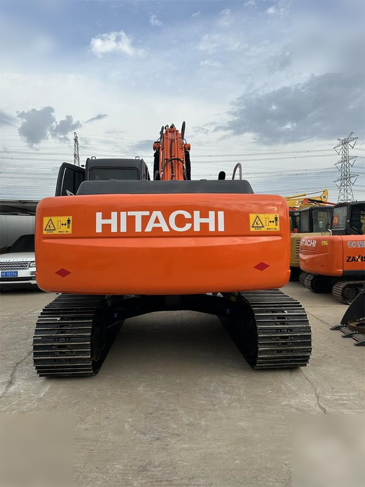 HITACHI ZX200 LC - Ekskavator me zinxhirë: foto 5 HITACHI ZX200 LC - Ekskavator me zinxhirë: foto 5
