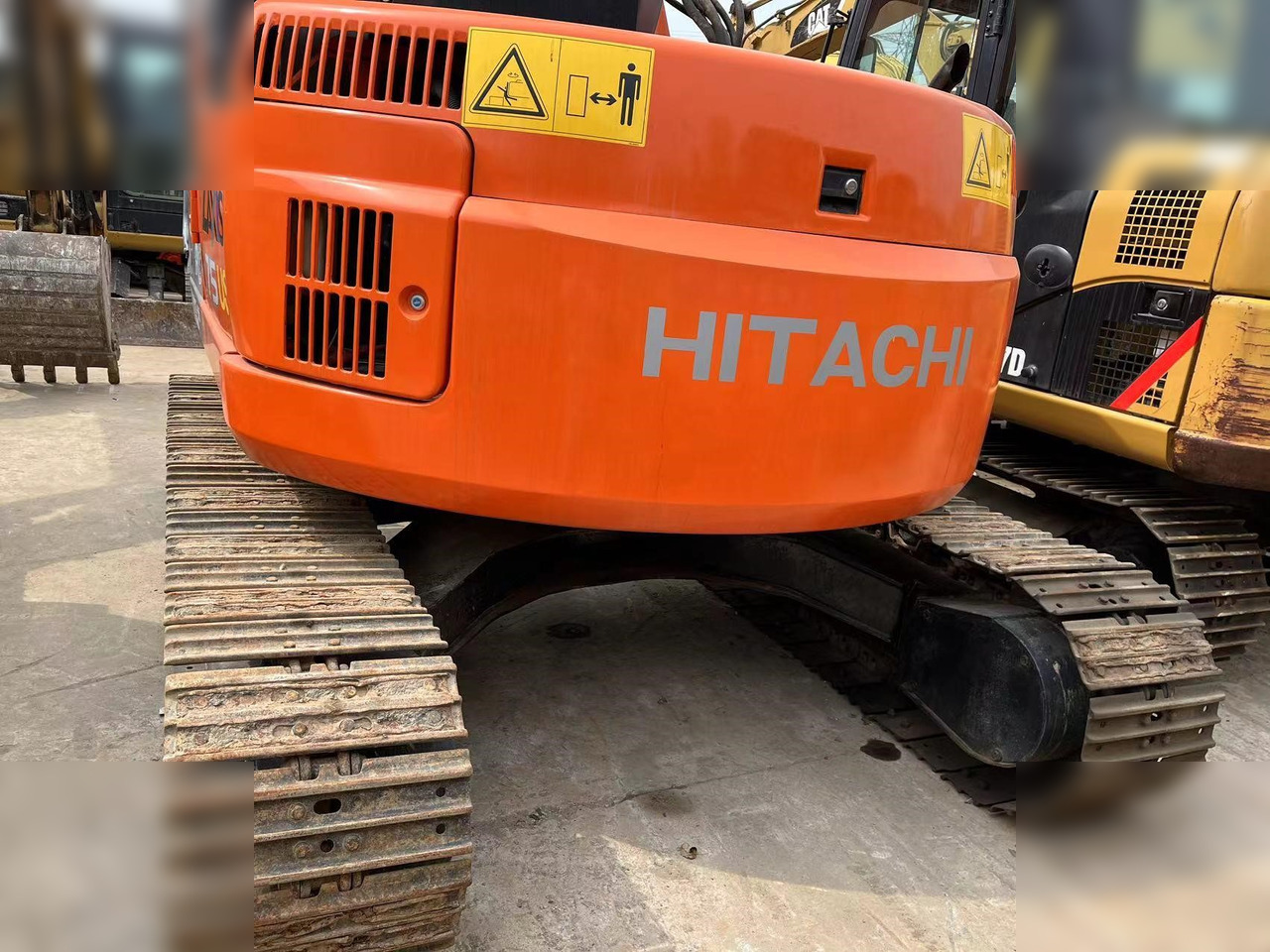 HITACHI ZX75US - Ekskavator me zinxhirë: foto 2 HITACHI ZX75US - Ekskavator me zinxhirë: foto 2