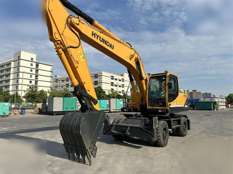 HYUNDAI ROBEX 210W-9 - Ekskavator me goma: foto 4 HYUNDAI ROBEX 210W-9 - Ekskavator me goma: foto 4