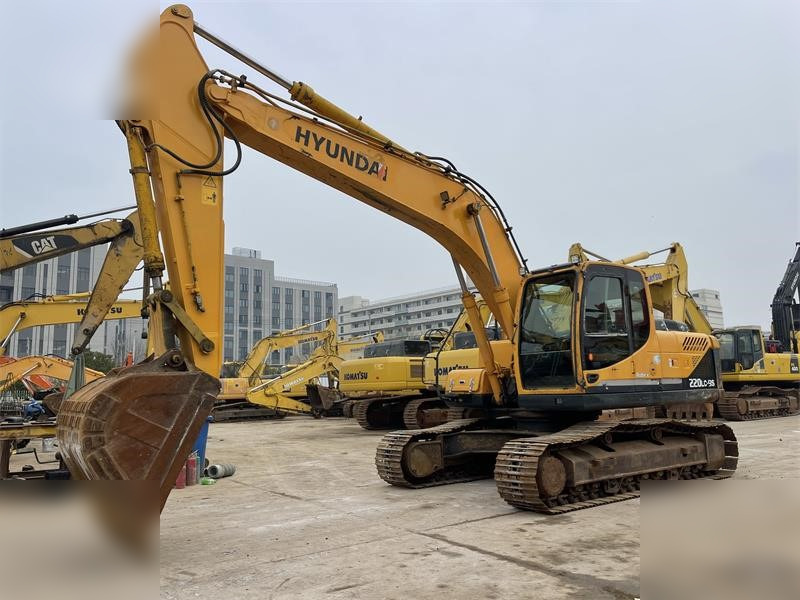 HYUNDAI ROBEX 220 LC-9 - Ekskavator me zinxhirë: foto 1 HYUNDAI ROBEX 220 LC-9 - Ekskavator me zinxhirë: foto 1