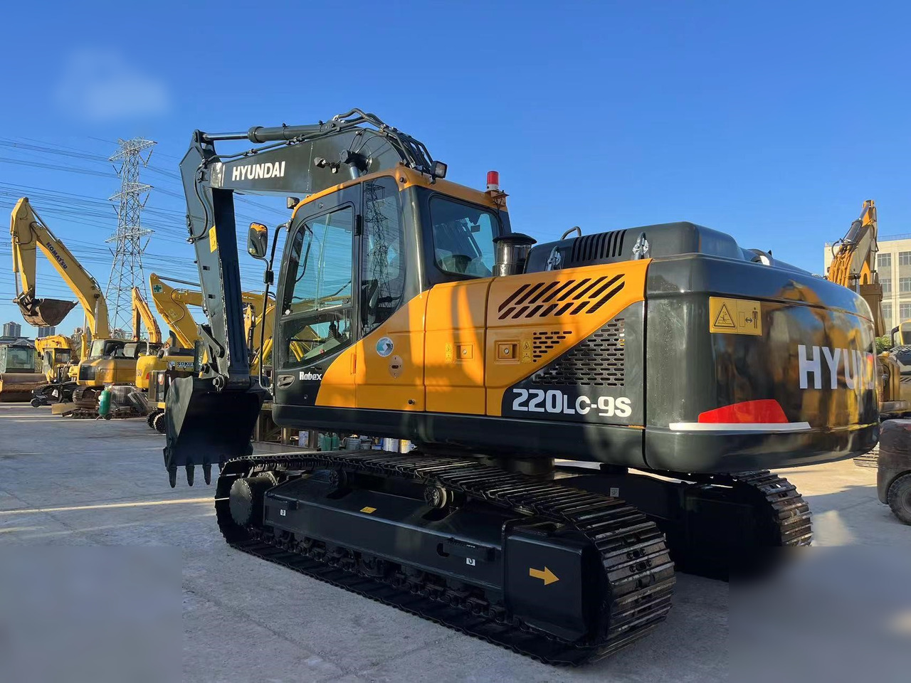 HYUNDAI ROBEX 220 LC-9S - Ekskavator me zinxhirë: foto 2 HYUNDAI ROBEX 220 LC-9S - Ekskavator me zinxhirë: foto 2