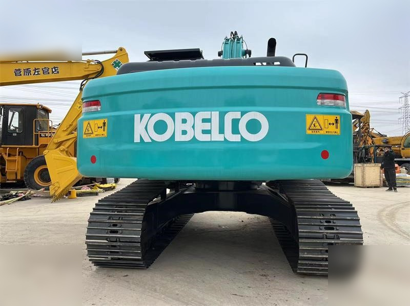 KOBELCO SK200-8 - Ekskavator me zinxhirë: foto 5 KOBELCO SK200-8 - Ekskavator me zinxhirë: foto 5