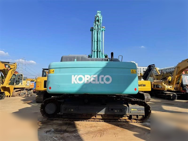 KOBELCO SK350 LC - Ekskavator me zinxhirë: foto 4 KOBELCO SK350 LC - Ekskavator me zinxhirë: foto 4