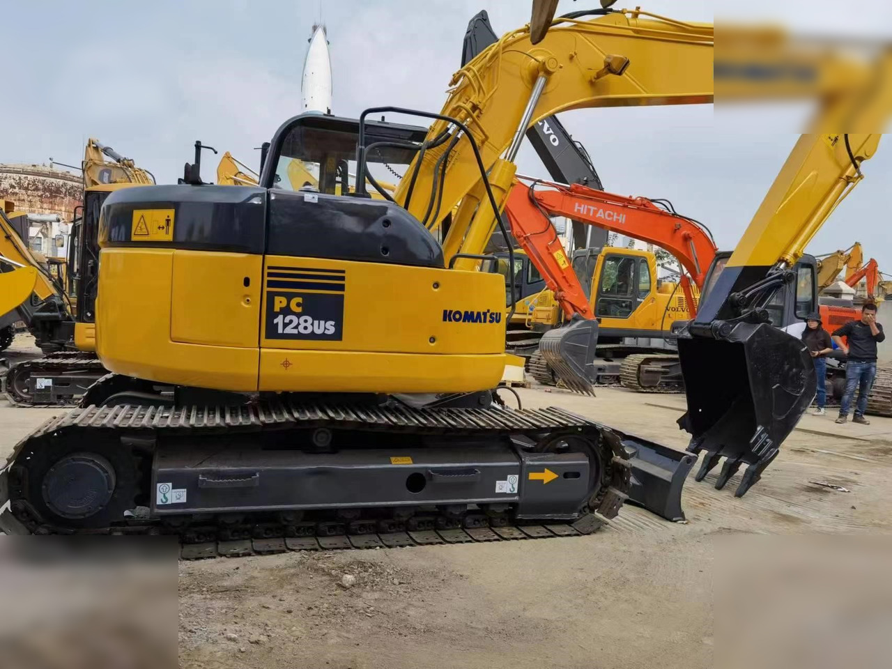 KOMATSU PC128US-1 - Ekskavator me zinxhirë: foto 1 KOMATSU PC128US-1 - Ekskavator me zinxhirë: foto 1