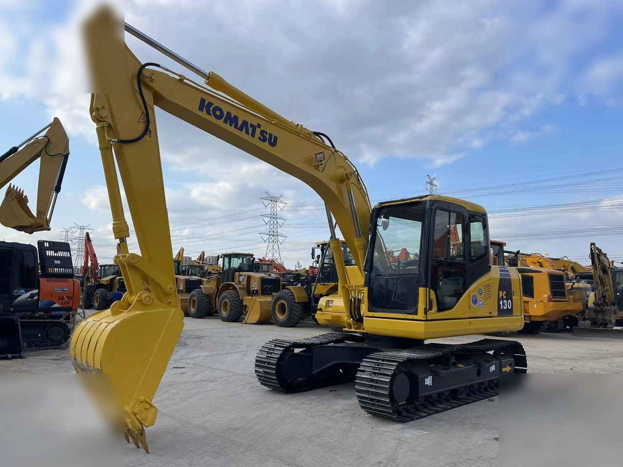 KOMATSU PC130-7 - Ekskavator me zinxhirë: foto 1 KOMATSU PC130-7 - Ekskavator me zinxhirë: foto 1