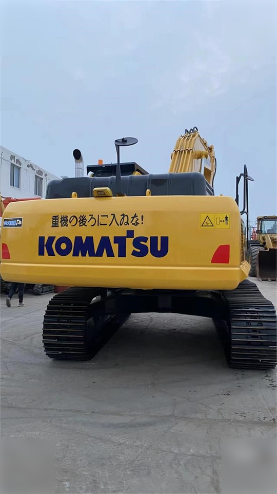 KOMATSU PC300-8M0 - Ekskavator me zinxhirë: foto 4 KOMATSU PC300-8M0 - Ekskavator me zinxhirë: foto 4