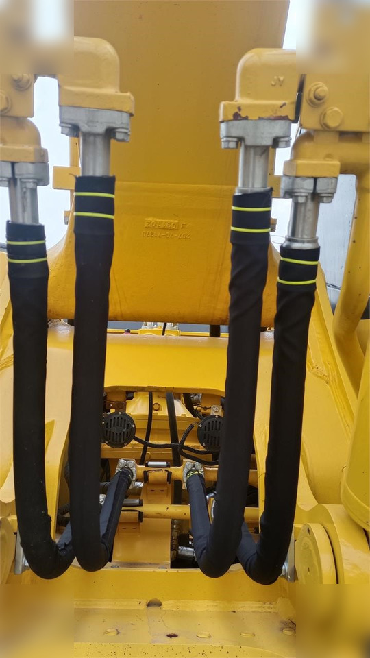 KOMATSU PC360-7 - Ekskavator me zinxhirë: foto 5 KOMATSU PC360-7 - Ekskavator me zinxhirë: foto 5