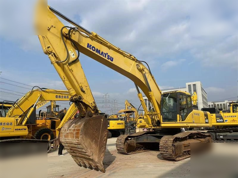 KOMATSU PC400-7 - Ekskavator me zinxhirë: foto 2 KOMATSU PC400-7 - Ekskavator me zinxhirë: foto 2