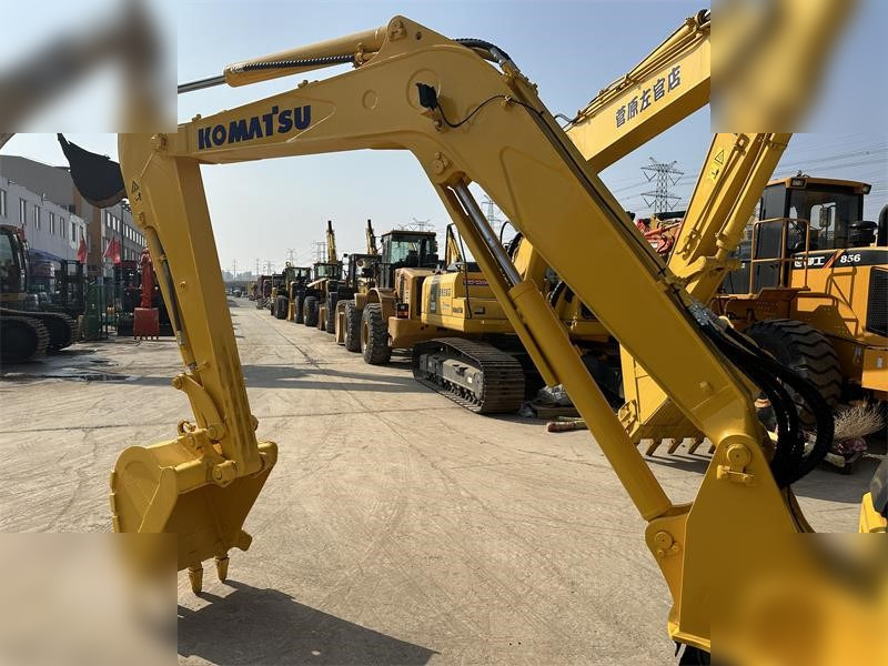 Lizingu i KOMATSU PC55MR-3 KOMATSU PC55MR-3: foto 6