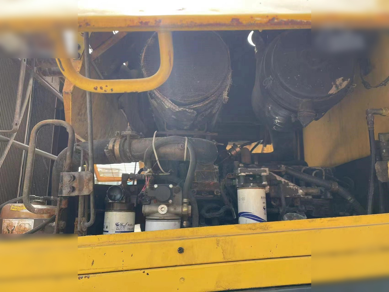 KOMATSU WA380Z-6 - Fadrom me goma: foto 5 KOMATSU WA380Z-6 - Fadrom me goma: foto 5