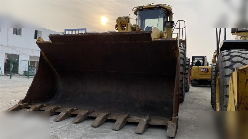 KOMATSU WA600-3 - Fadrom me goma: foto 5 KOMATSU WA600-3 - Fadrom me goma: foto 5