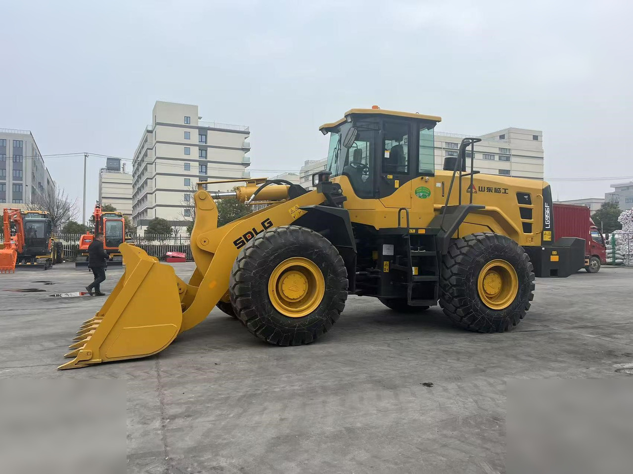 SDLG L956F - Fadrom me goma: foto 1 SDLG L956F - Fadrom me goma: foto 1