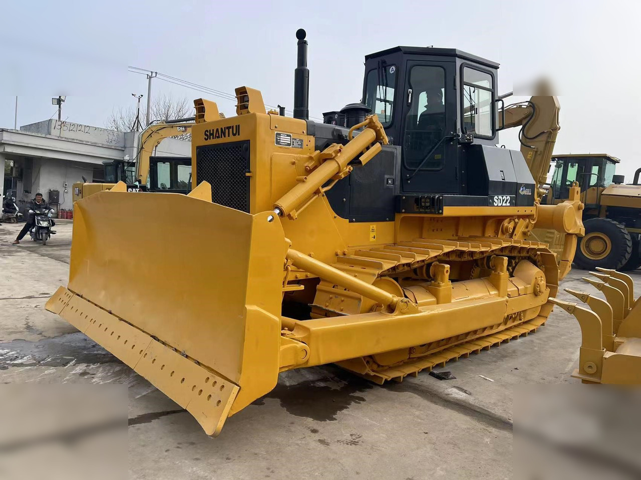 SHANTUI SD22 - Buldozer: foto 2 SHANTUI SD22 - Buldozer: foto 2