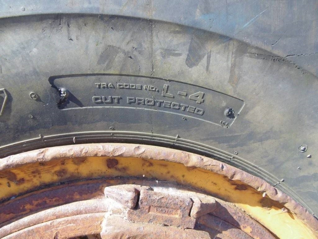 Däck - Gomë për Makineri ndërtimi: foto 2 Däck - Gomë për Makineri ndërtimi: foto 2