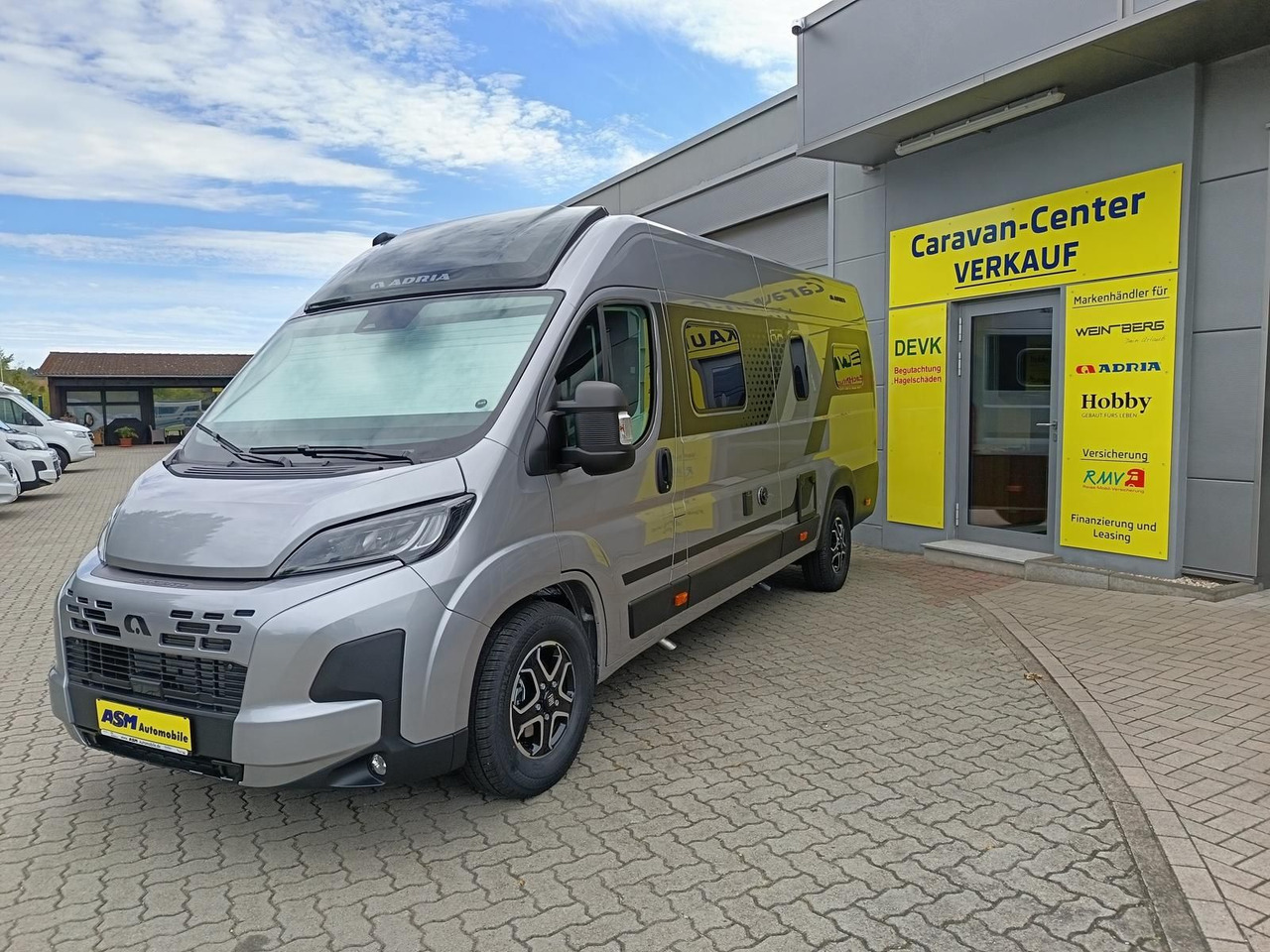Adria Twin "60Y" 640 SLB 4,25MAXI*JUBILEE*MARKISE*LED - Furgon kampingu: foto 3 Adria Twin "60Y" 640 SLB 4,25MAXI*JUBILEE*MARKISE*LED - Furgon kampingu: foto 3