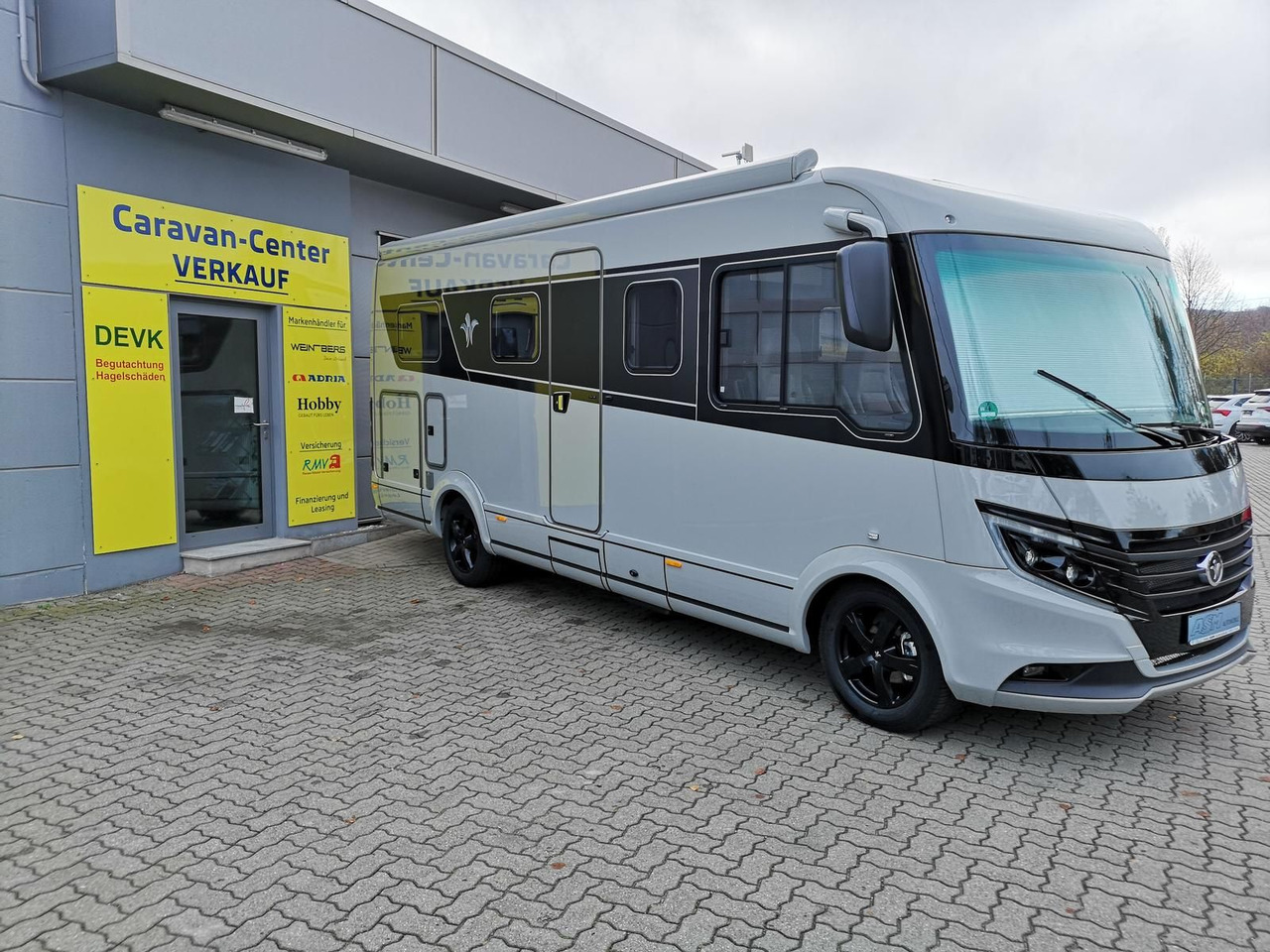 Niesmann + Bischoff iSmove 6.9 E 132 kW+AHK+SOLAR+ALDE+KLIMA+NAVI - Kamper i integruar: foto 3 Niesmann + Bischoff iSmove 6.9 E 132 kW+AHK+SOLAR+ALDE+KLIMA+NAVI - Kamper i integruar: foto 3