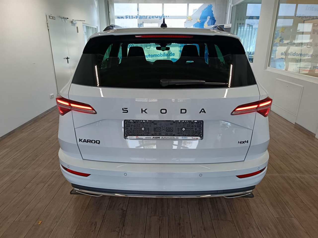 Skoda Karoq Sportline 2,0 TDI DSG 4x4*AHK*PSD*STD.HZG* - SUV: foto 5 Skoda Karoq Sportline 2,0 TDI DSG 4x4*AHK*PSD*STD.HZG* - SUV: foto 5