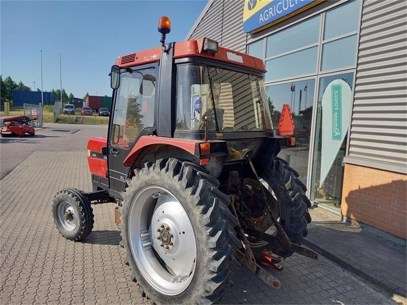 Case IH 695 XL - Traktor: foto 4 Case IH 695 XL - Traktor: foto 4