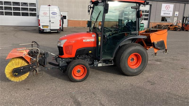 Kubota ST341 inkl. 150 cm kost og udlægger - Traktor komunal: foto 2 Kubota ST341 inkl. 150 cm kost og udlægger - Traktor komunal: foto 2