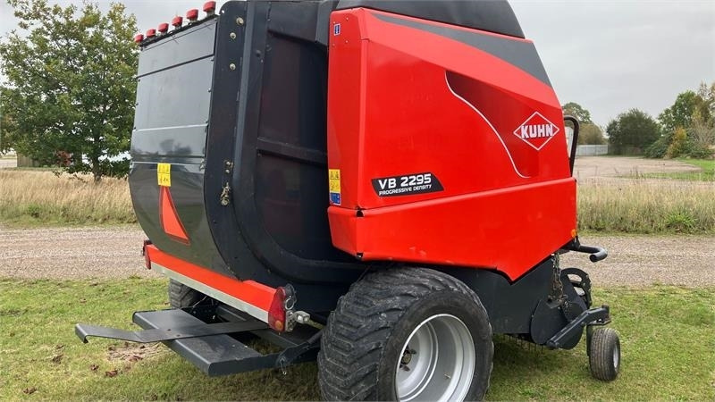 Kuhn VB 2295 - Dengmbledhëse e rrumbullakët: foto 4 Kuhn VB 2295 - Dengmbledhëse e rrumbullakët: foto 4