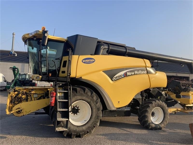 New Holland CR 980 - Autokombajnë: foto 1 New Holland CR 980 - Autokombajnë: foto 1