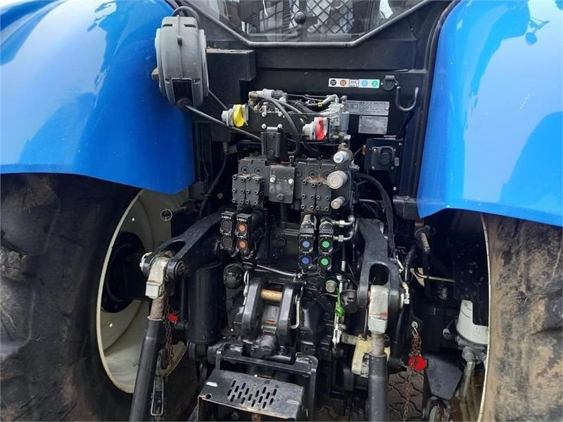 New Holland T7.270 AutoCommand - Traktor: foto 5 New Holland T7.270 AutoCommand - Traktor: foto 5