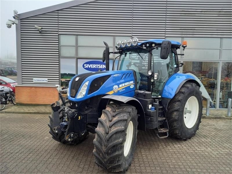 New Holland T7.270 AutoCommand - Traktor: foto 1 New Holland T7.270 AutoCommand - Traktor: foto 1