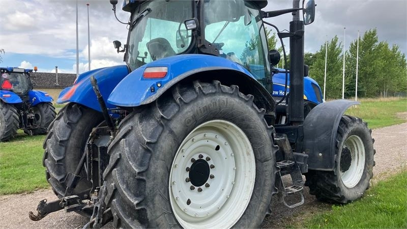 New Holland T7030  - Traktor: foto 5 New Holland T7030  - Traktor: foto 5