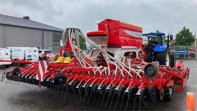 Pöttinger Terrasem C6 Fertilizer m. Tegosem 500 - Mbjellëse e kombinuar në radhë: foto 4 Pöttinger Terrasem C6 Fertilizer m. Tegosem 500 - Mbjellëse e kombinuar në radhë: foto 4