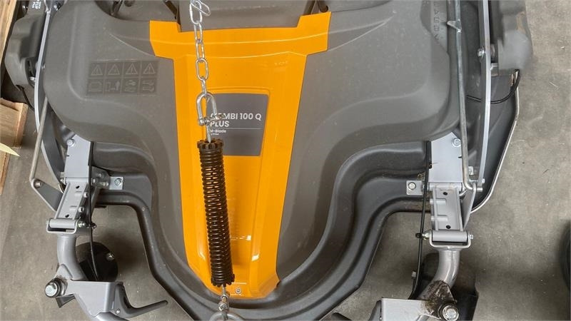 Stiga Park 500WX 4WD inkl. 100 Combi Q plus - Korrëse bari i kopshtit: foto 3 Stiga Park 500WX 4WD inkl. 100 Combi Q plus - Korrëse bari i kopshtit: foto 3