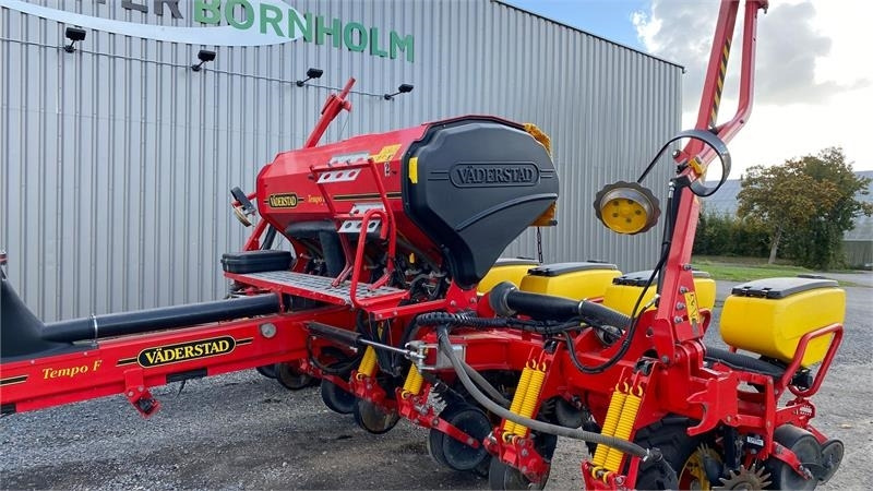 Vaderstad Tempo F 8RK. - Mbjellëse në radhë: foto 2 Vaderstad Tempo F 8RK. - Mbjellëse në radhë: foto 2