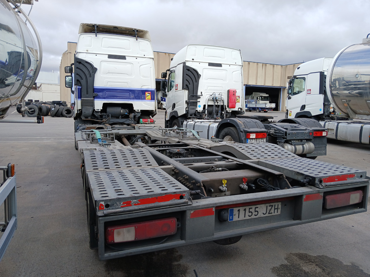 RENAULT T 520 - Kamion kabinë-shasi: foto 3 RENAULT T 520 - Kamion kabinë-shasi: foto 3