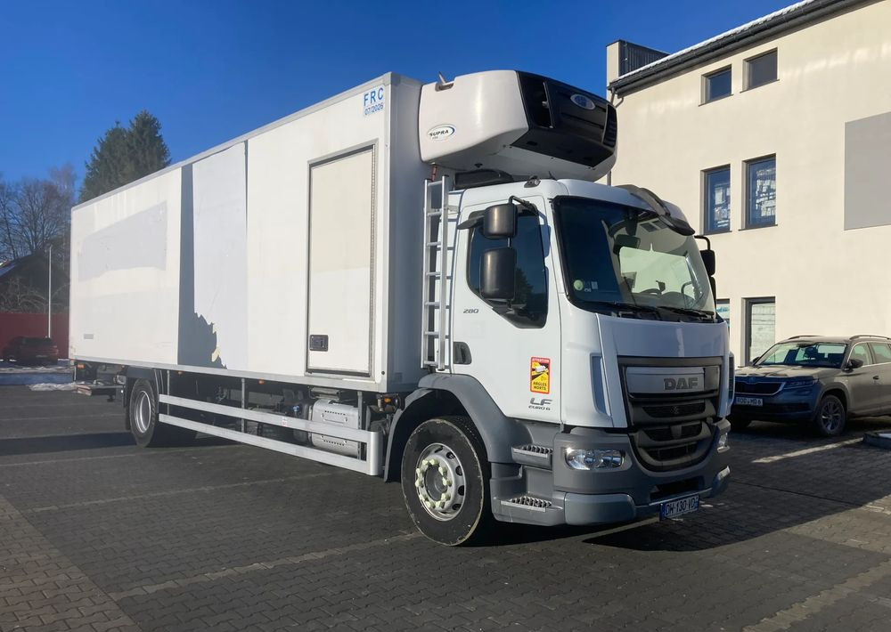 DAF Daf LF 18.280 chłodnia izoterma 22 palety - Kamion frigorifer: foto 2 DAF Daf LF 18.280 chłodnia izoterma 22 palety - Kamion frigorifer: foto 2