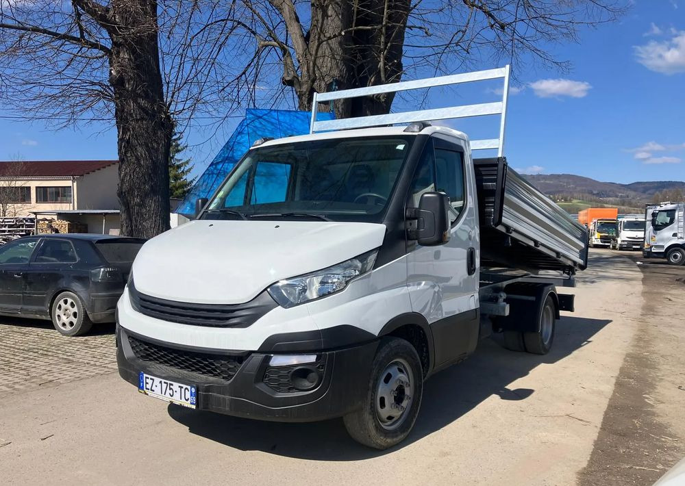 Iveco Iveco daily 35C14 wywrotka solidny kiper - Kamioncine vetëshkarkuese: foto 1 Iveco Iveco daily 35C14 wywrotka solidny kiper - Kamioncine vetëshkarkuese: foto 1