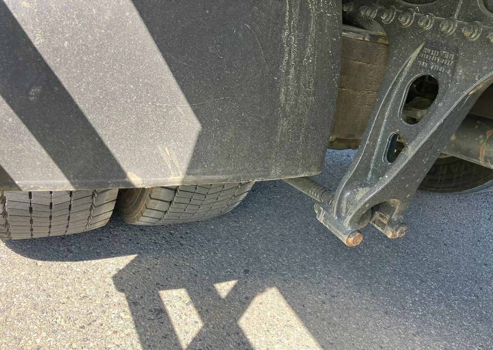 MAN MAN TGM 18.290 KURIERKA KONTENER 20 PALET SYPIALKA - Kamion vagonetë: foto 3 MAN MAN TGM 18.290 KURIERKA KONTENER 20 PALET SYPIALKA - Kamion vagonetë: foto 3