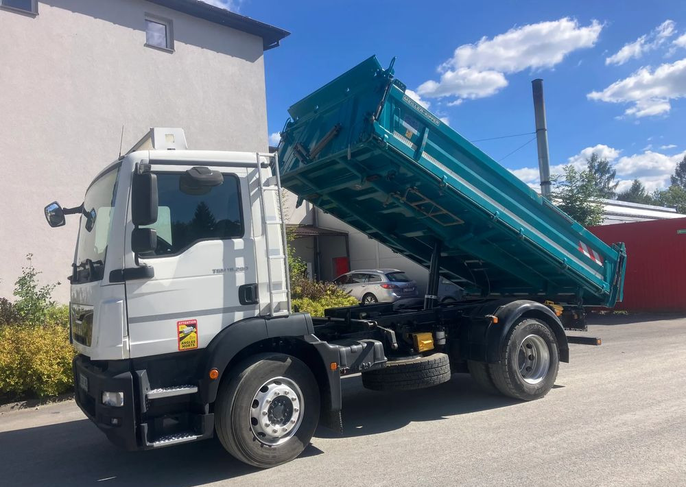 MAN MAN TGM 18.290 kiper MEILLER wywrotka blokada mostu - Kamion vetëshkarkues: foto 1 MAN MAN TGM 18.290 kiper MEILLER wywrotka blokada mostu - Kamion vetëshkarkues: foto 1