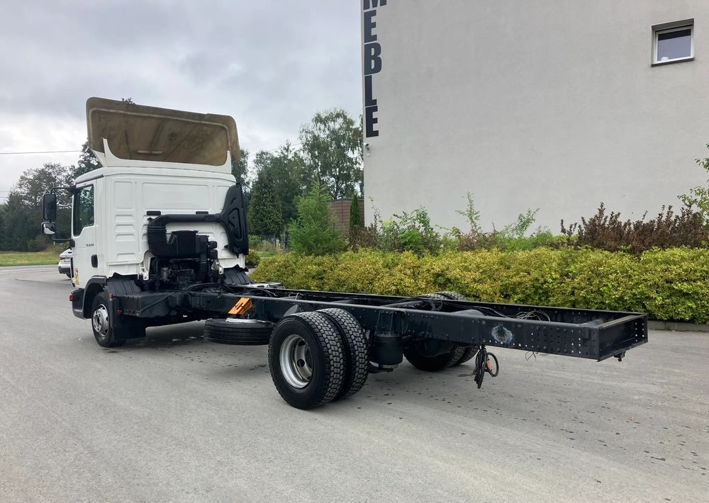 MAN Man TGM 12.250 euro 6 ramo do zabudowy Pomoc drogowa laweta kiper - Kamion kabinë-shasi: foto 5 MAN Man TGM 12.250 euro 6 ramo do zabudowy Pomoc drogowa laweta kiper - Kamion kabinë-shasi: foto 5