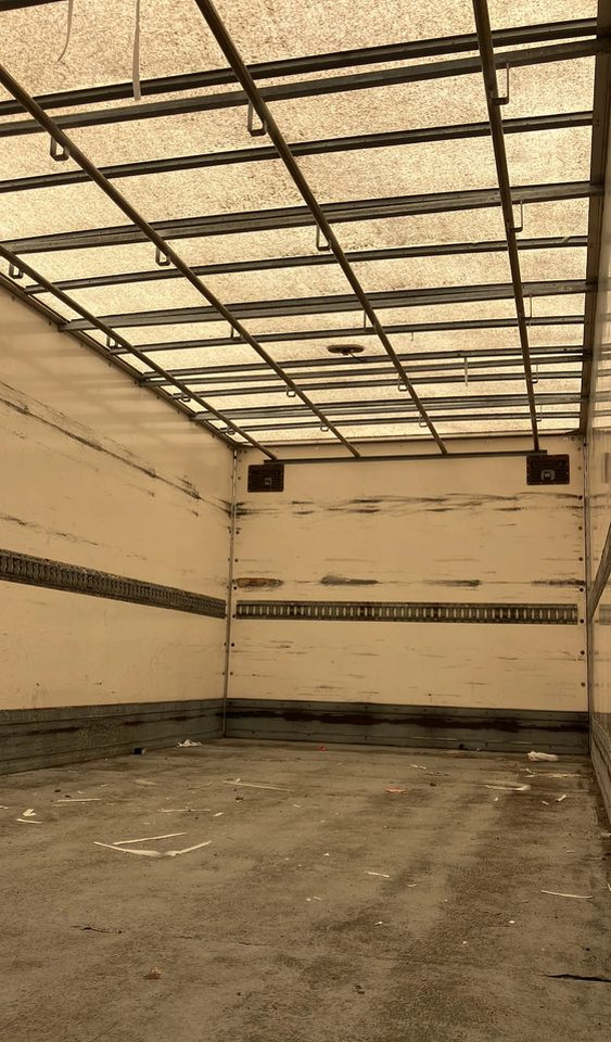 Mercedes-Benz Atego 1218  kurierka kontener - Kamion vagonetë: foto 5 Mercedes-Benz Atego 1218  kurierka kontener - Kamion vagonetë: foto 5