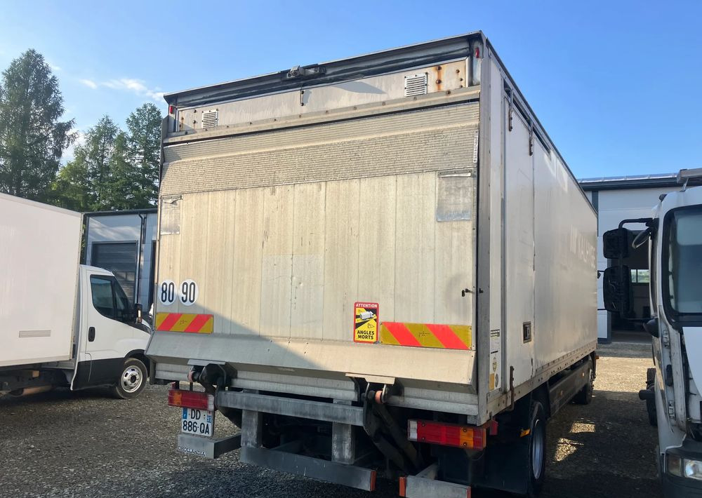 Mercedes-Benz Atego 1218  kurierka kontener - Kamion vagonetë: foto 4 Mercedes-Benz Atego 1218  kurierka kontener - Kamion vagonetë: foto 4