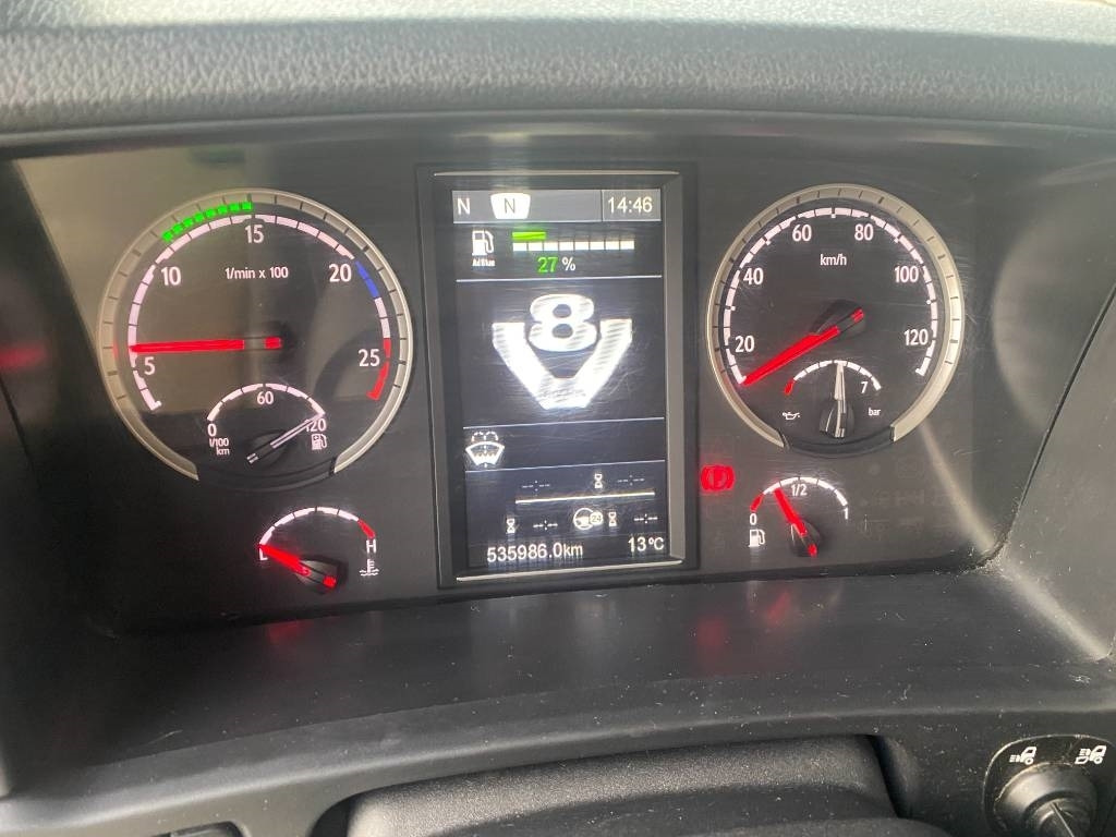 Scania R580lb8x4*4hna - Kamion vetëngarkues: foto 4 Scania R580lb8x4*4hna - Kamion vetëngarkues: foto 4