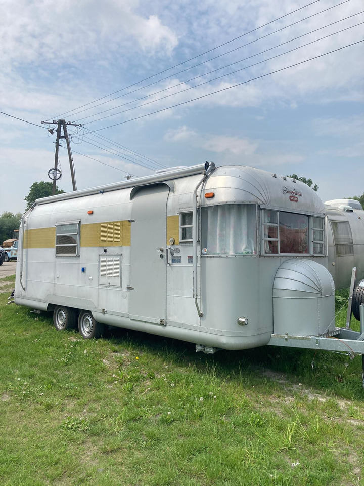 1968 Airstream Silver Streak 1968 Airstream Silver Streak – Fully Rebuilt Vintage Travel Trailer - Rulot: foto 1 1968 Airstream Silver Streak 1968 Airstream Silver Streak – Fully Rebuilt Vintage Travel Trailer - Rulot: foto 1